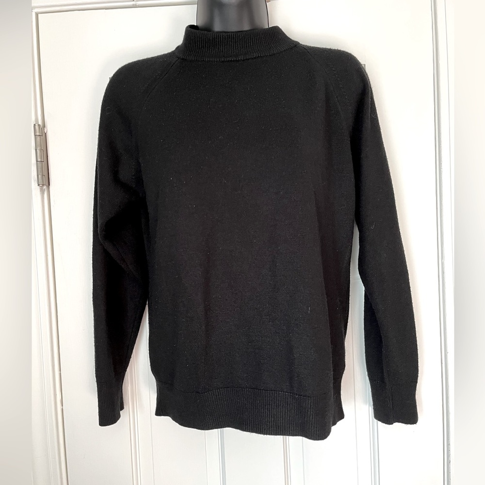 1970’s black Turtleneck sweater with 3/4 sleeves